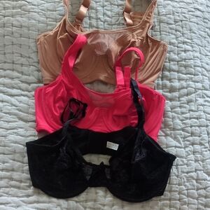 SCULPTD | Lot of Three Minimizer Bras